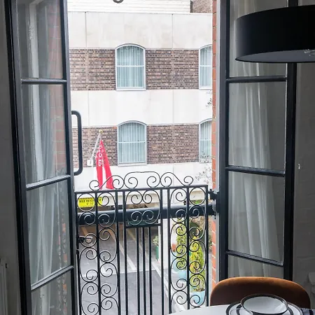 Mayfair Loft Apartment! Лондон Экстерьер фото